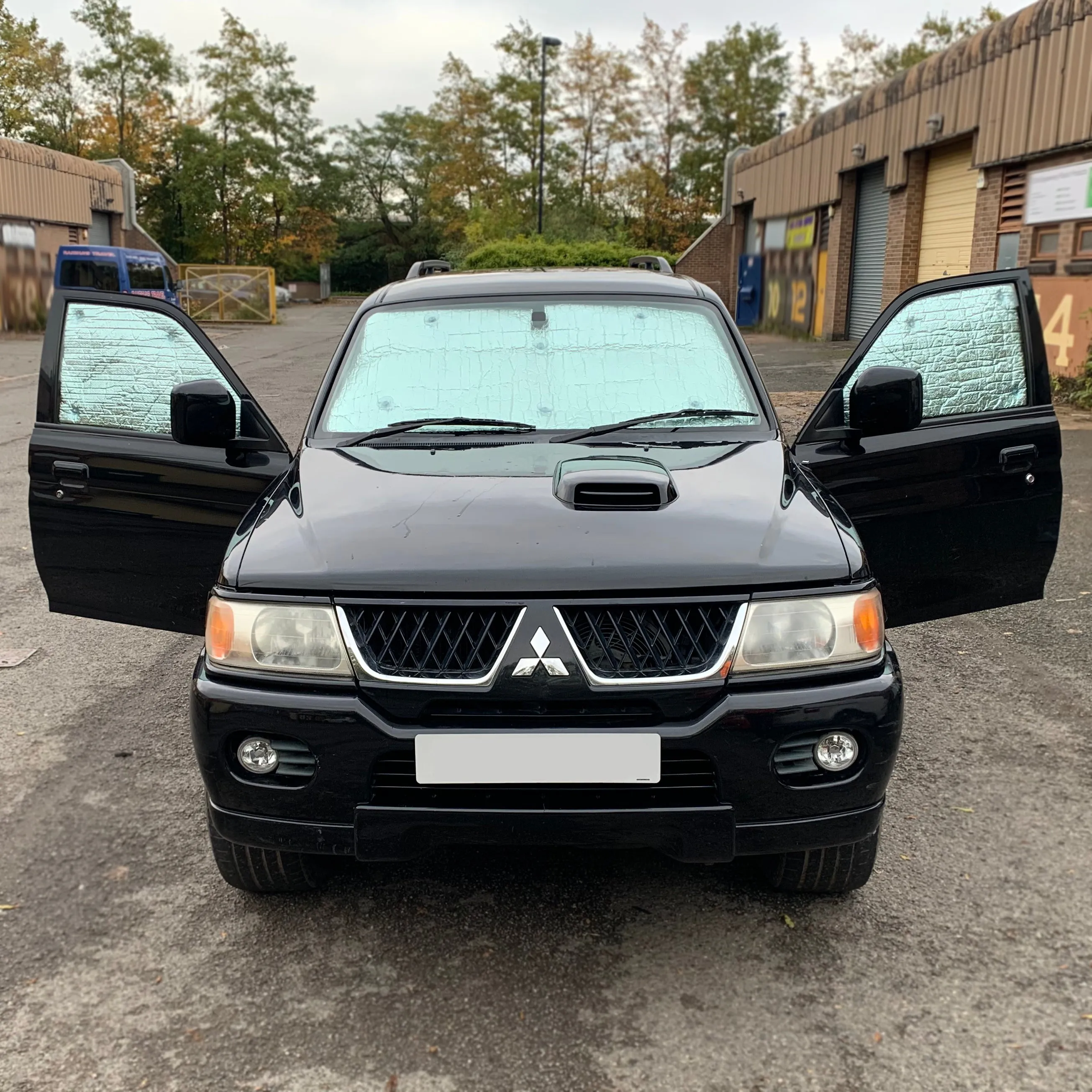 Mitsubishi Shogun 99-06 - Thermal Screens