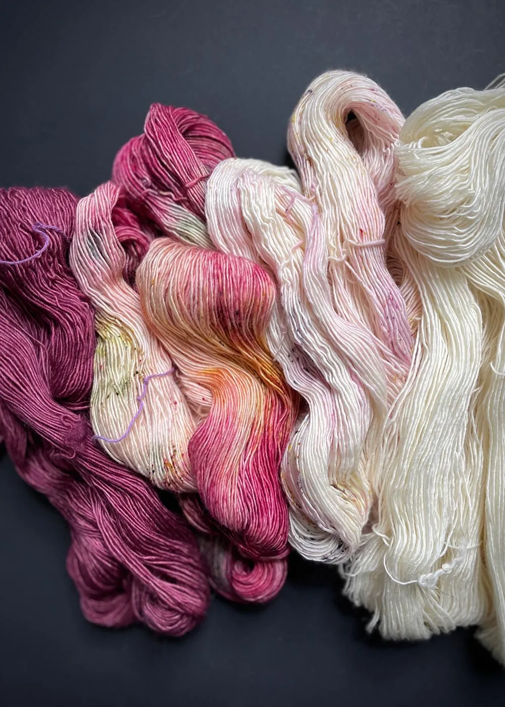 Prosper Yarn. Beaut Merino Single Fingering. Desert Rose