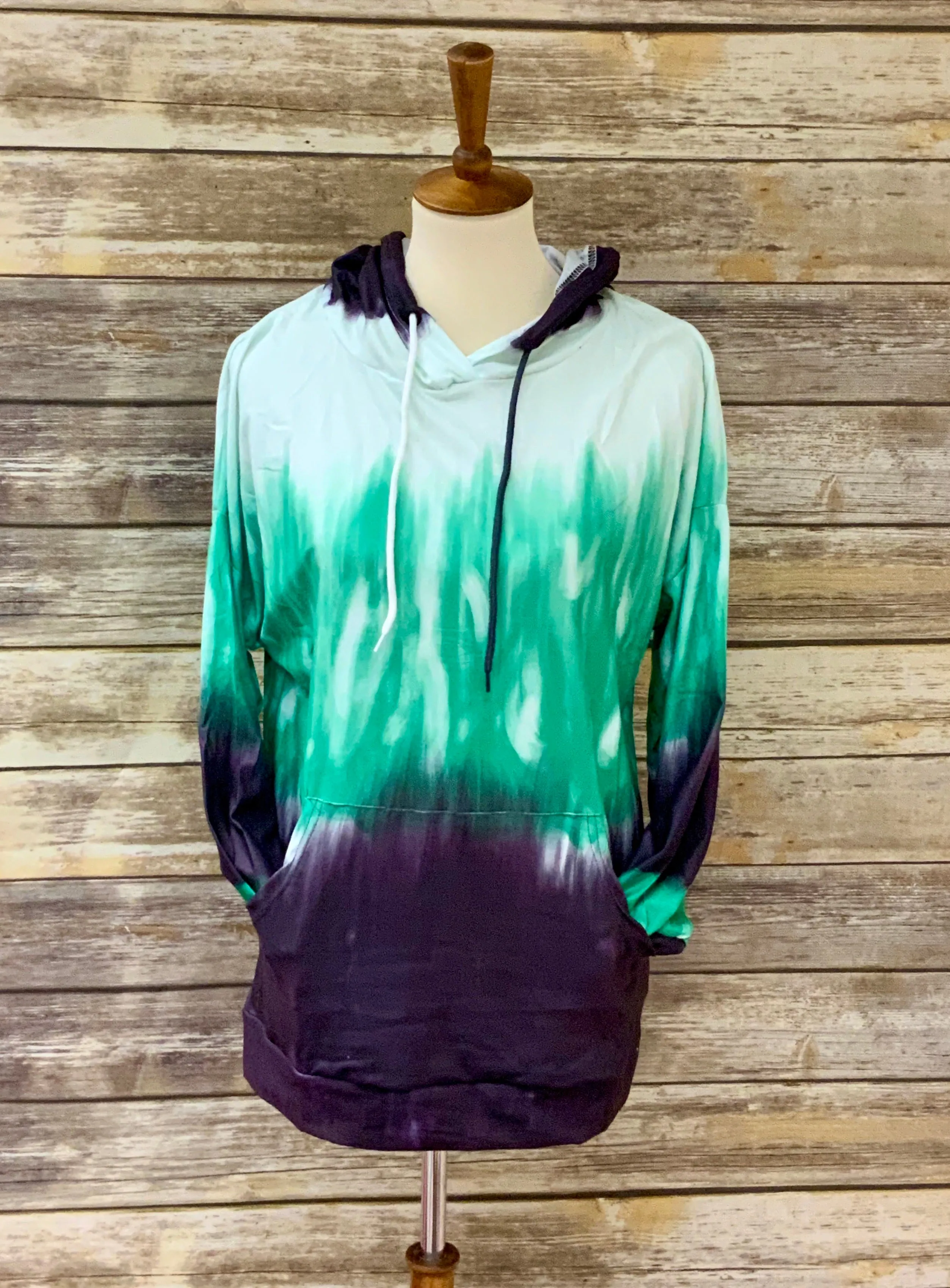 Tie Dye Hooded Pullovers