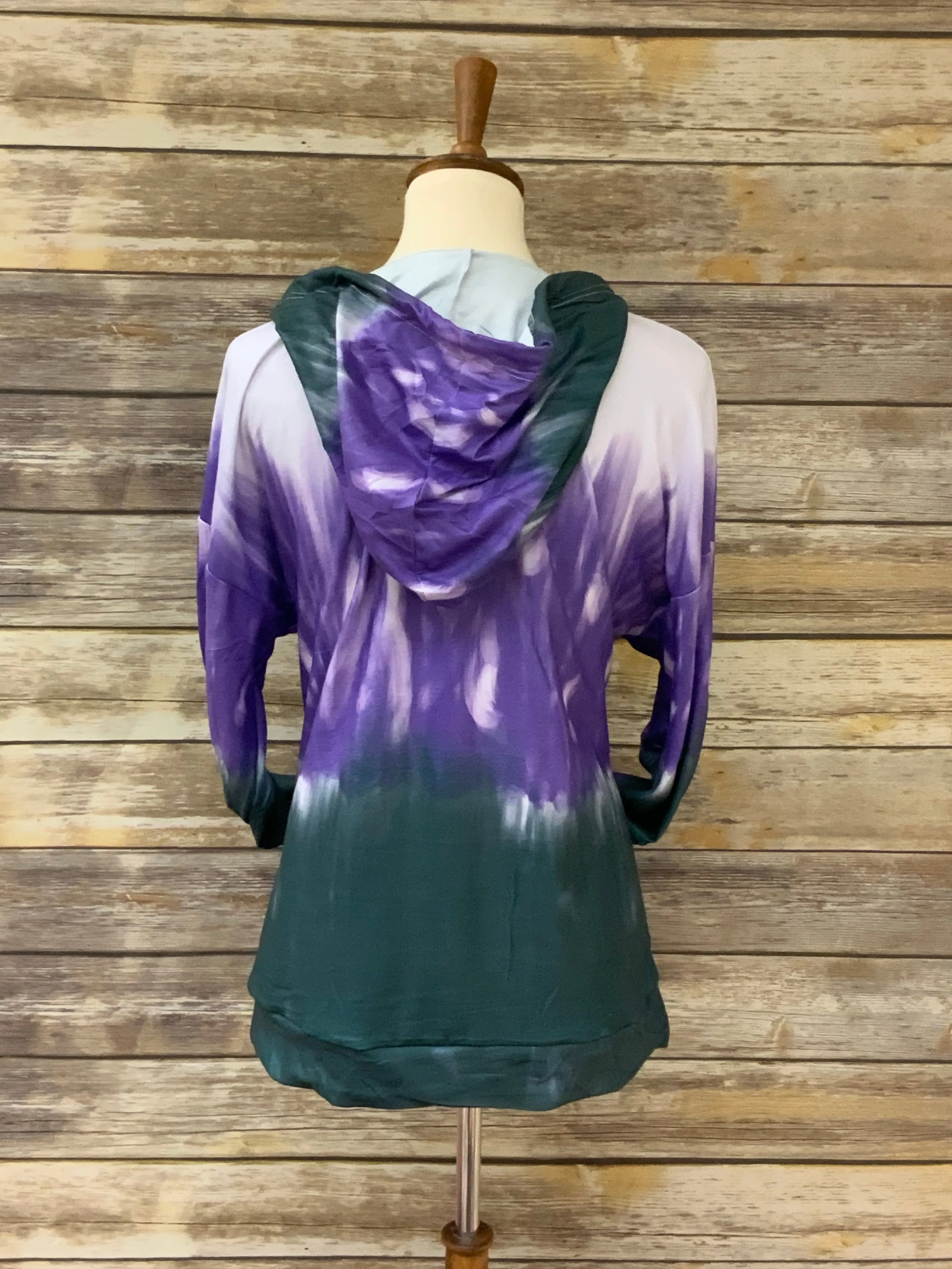 Tie Dye Hooded Pullovers