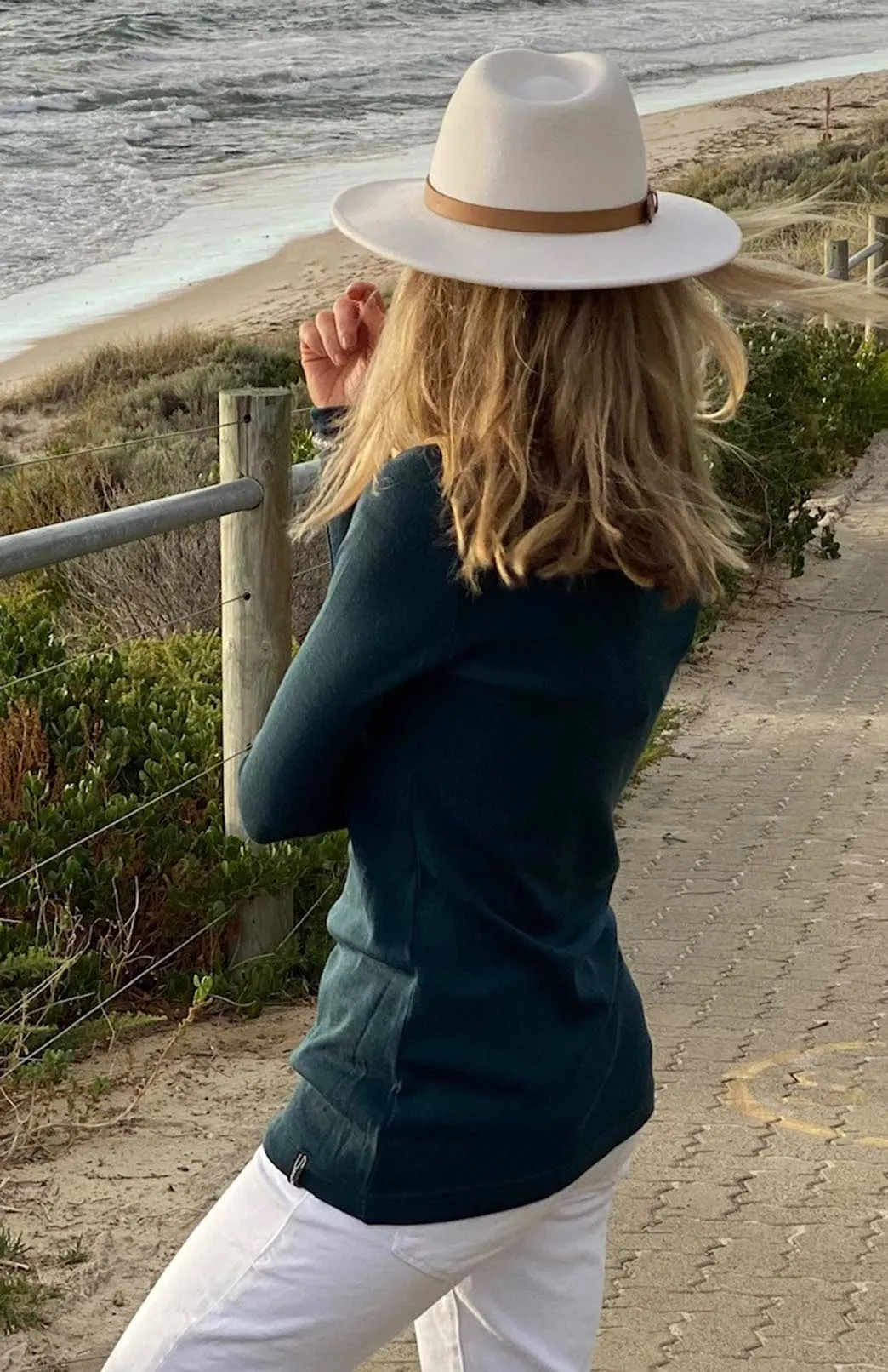 V-Neck (Rib) Top