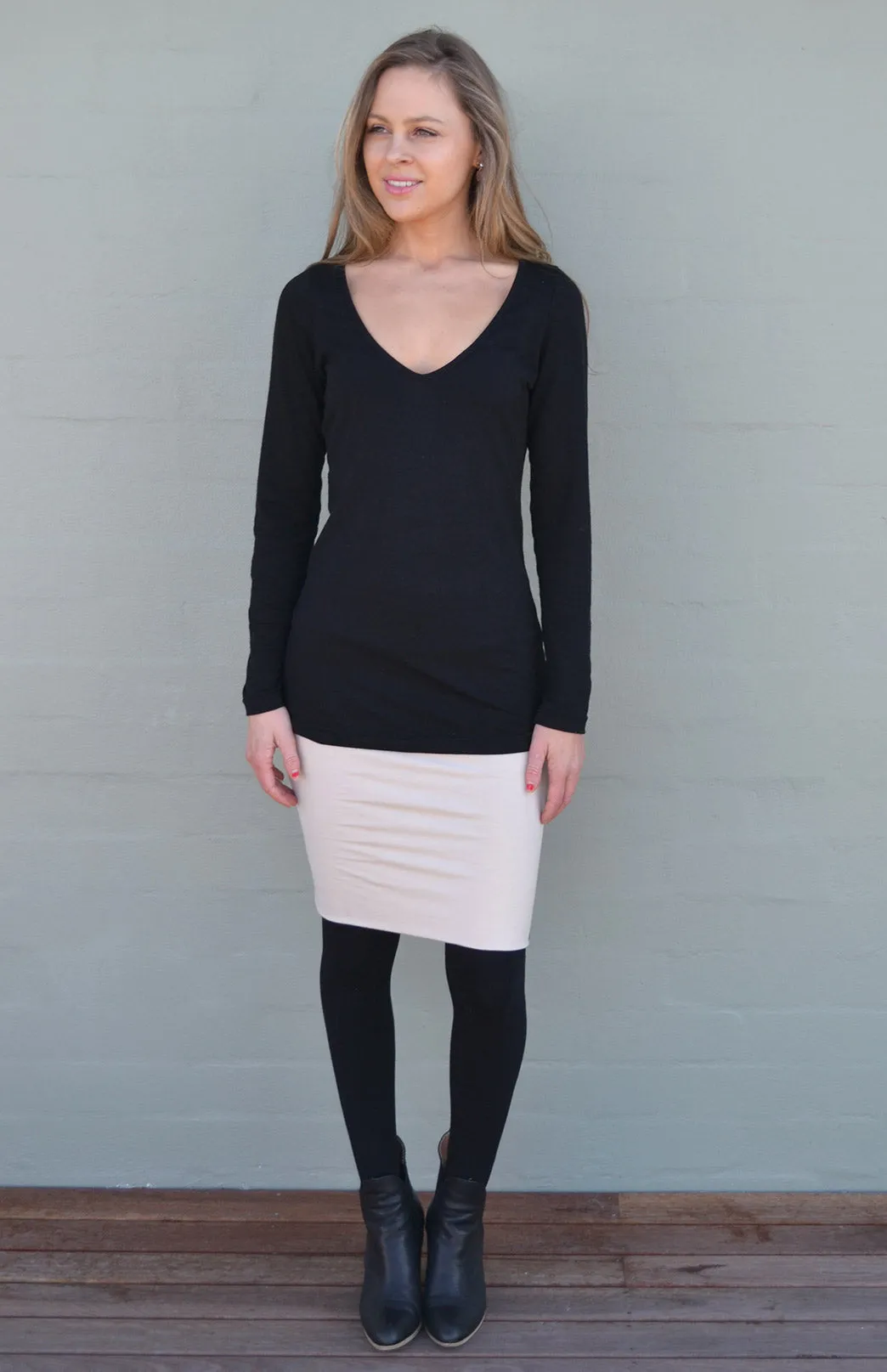 V-Neck (Rib) Top