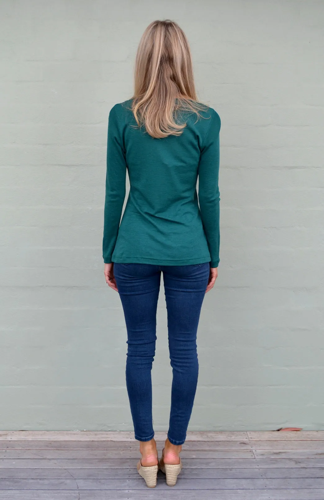 V-Neck (Rib) Top