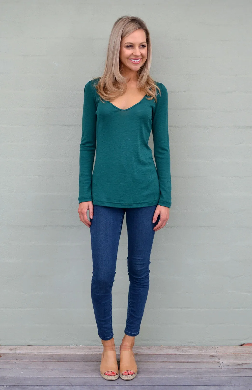 V-Neck (Rib) Top