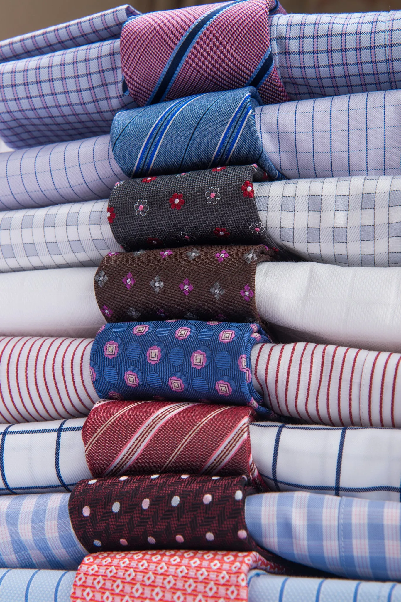 Wilton Stripes Silk Tie, Pinkish Red / Navy
